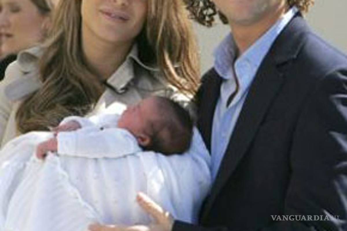 David Bisbal presenta a su hija Ella