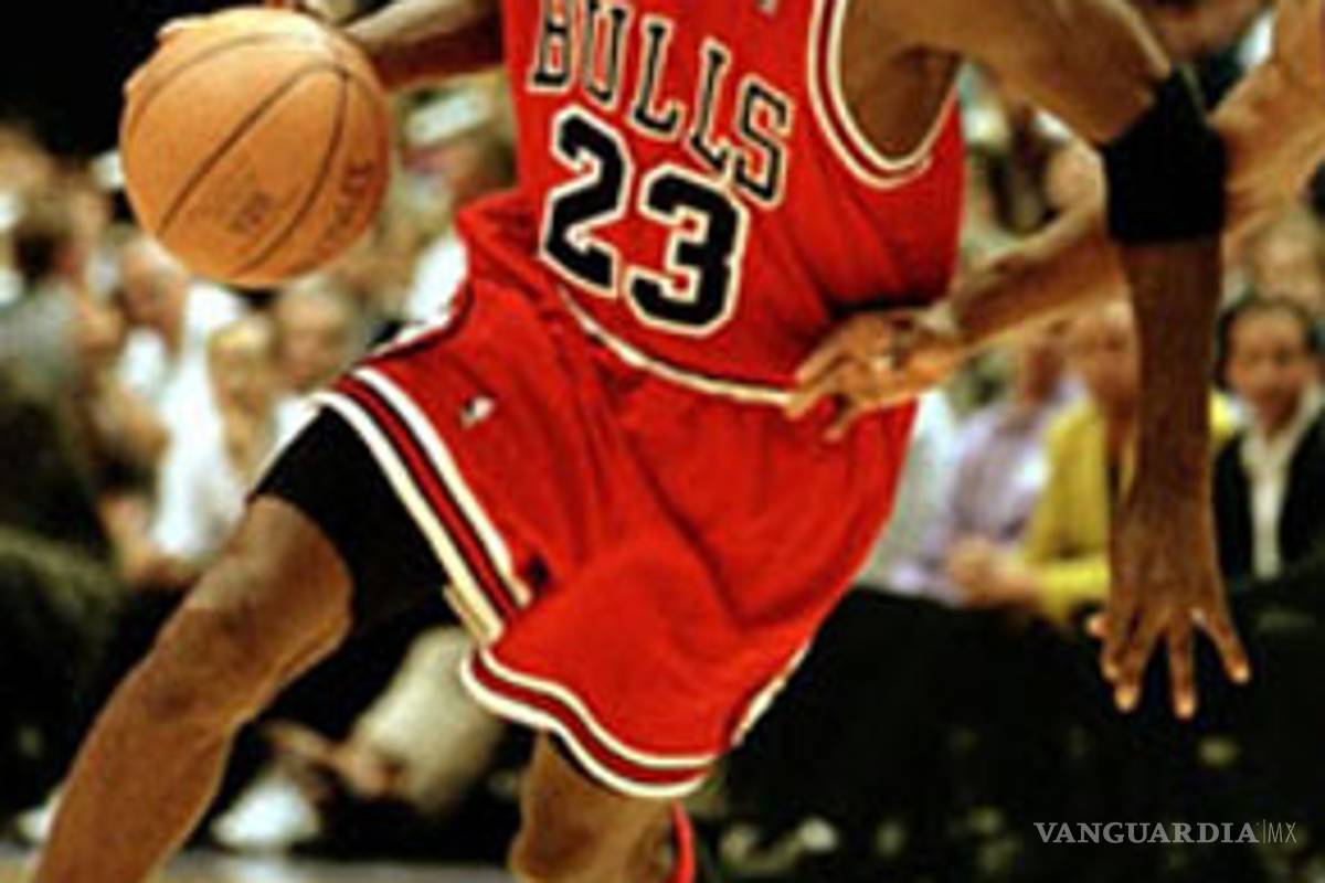 Michael Jordan ya es dueño de los Charlotte Bobcats