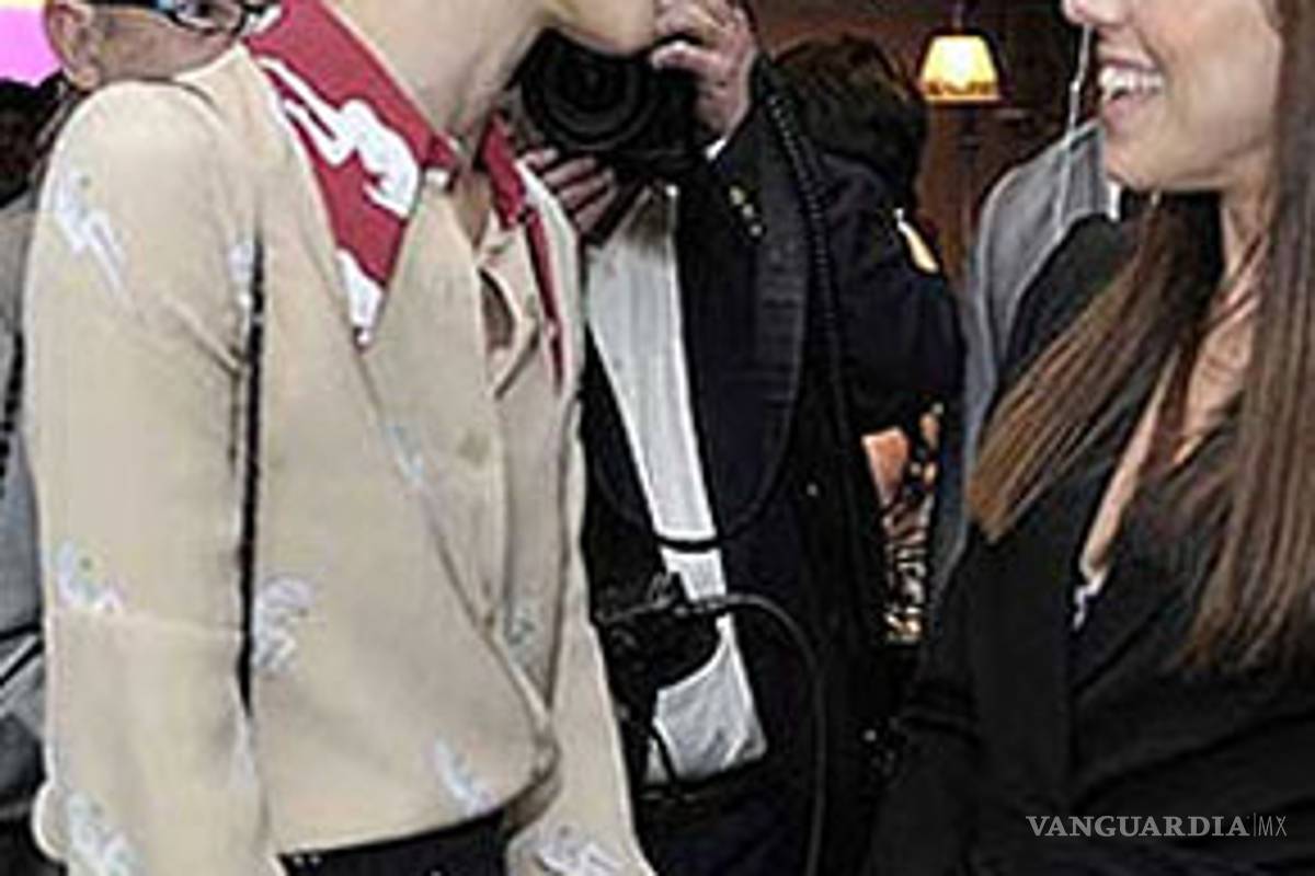 Keira Knightley `asusta' con su extrema flaqueza