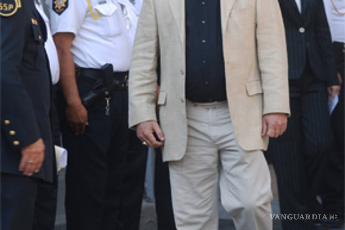 Mauricio Fernández, alcalde de San Pedro, declara en la SIEDO