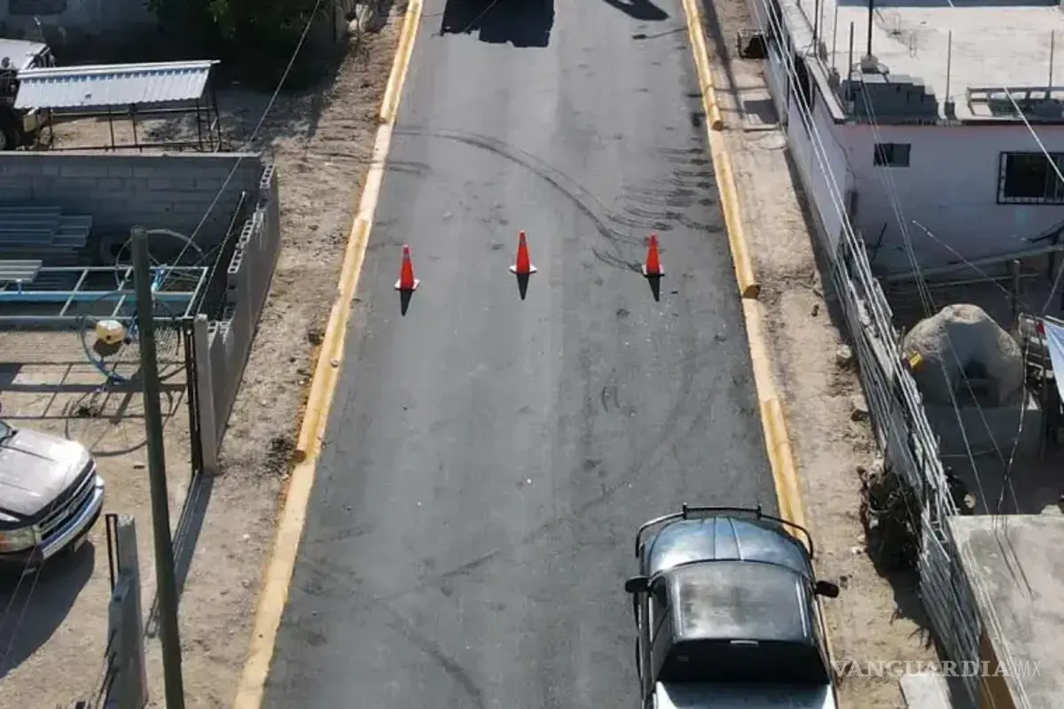 $!Entrega alcalde de Acuña más pavimento en la colonia Nogales