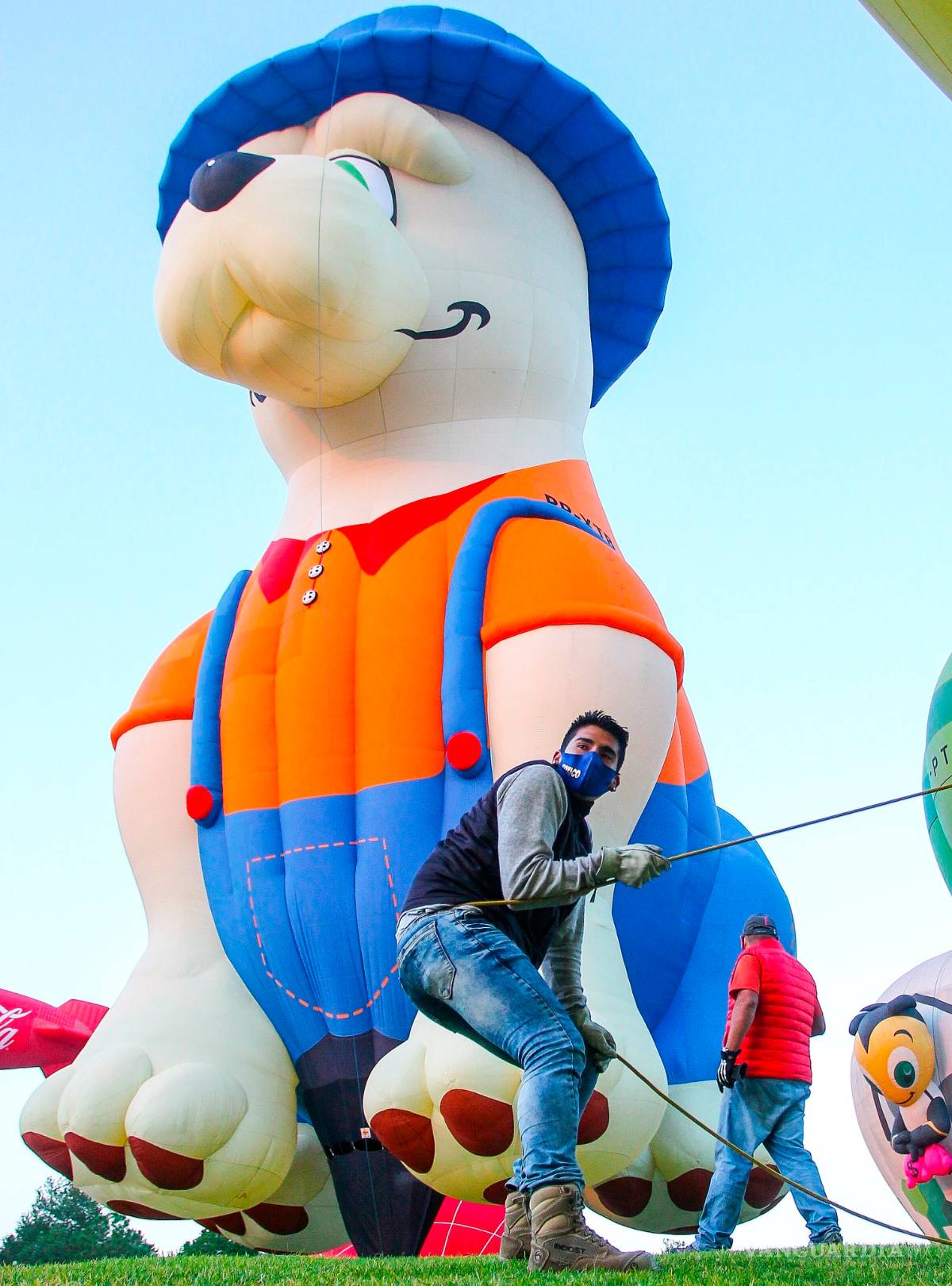 $!Un centenar de globos aerostáticos colorean el cielo de León, Guanajuato