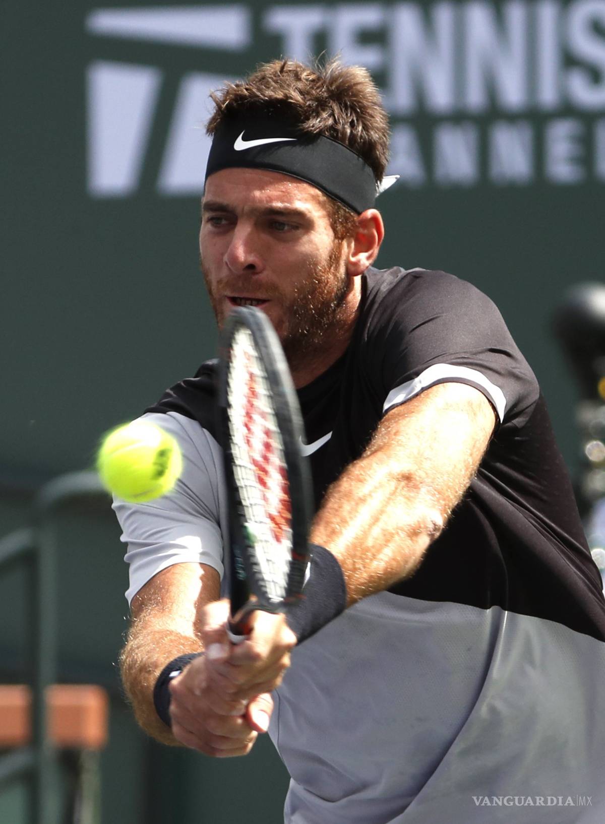 $!Con autoridad, Del Potro vence a Roger Federer