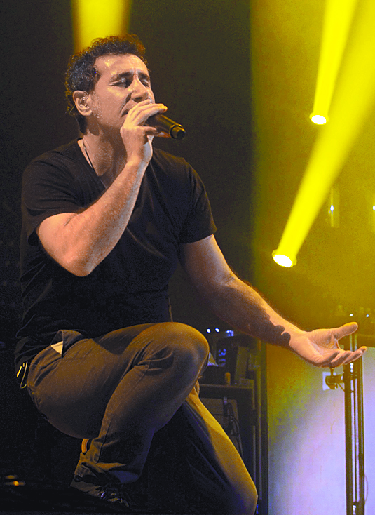 System of a Down, ensordecen a México