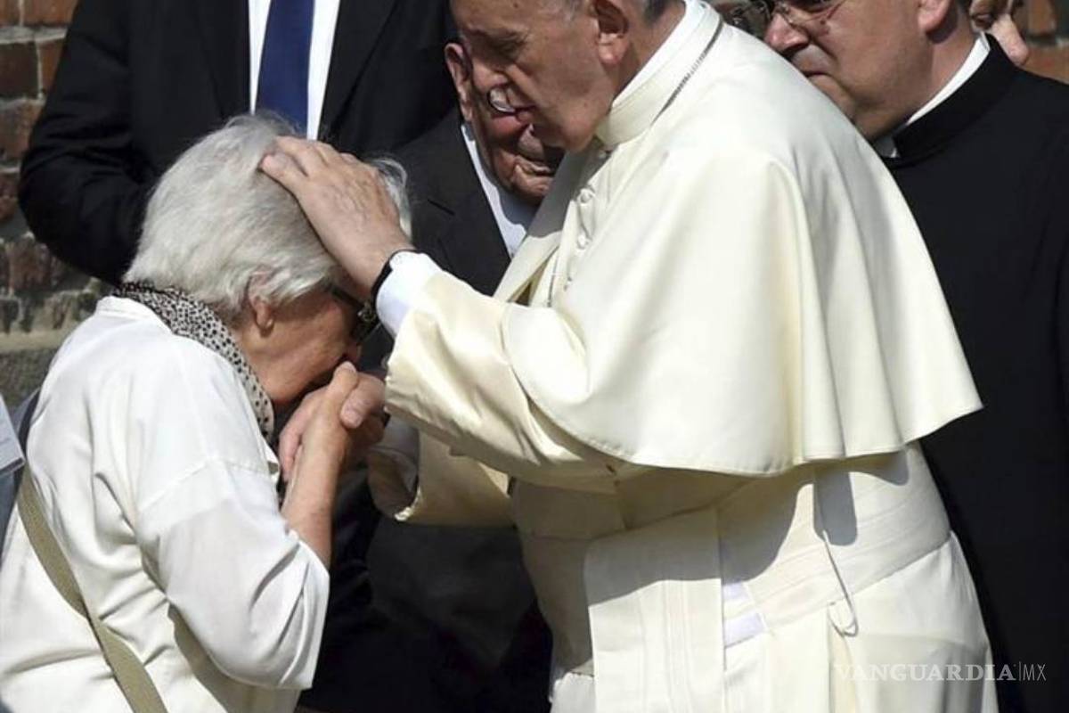 $!Prisioneros de Auschwitz se unen al papa contra el odio