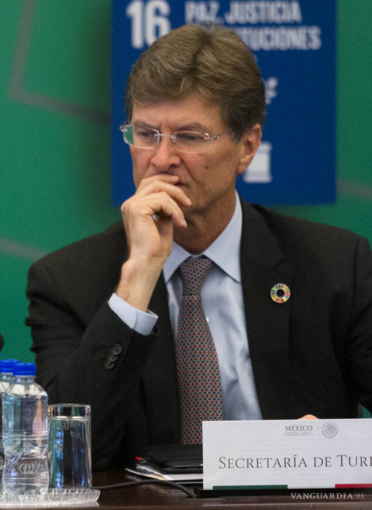 $!México también debe tratar bien a migrantes: De la Madrid