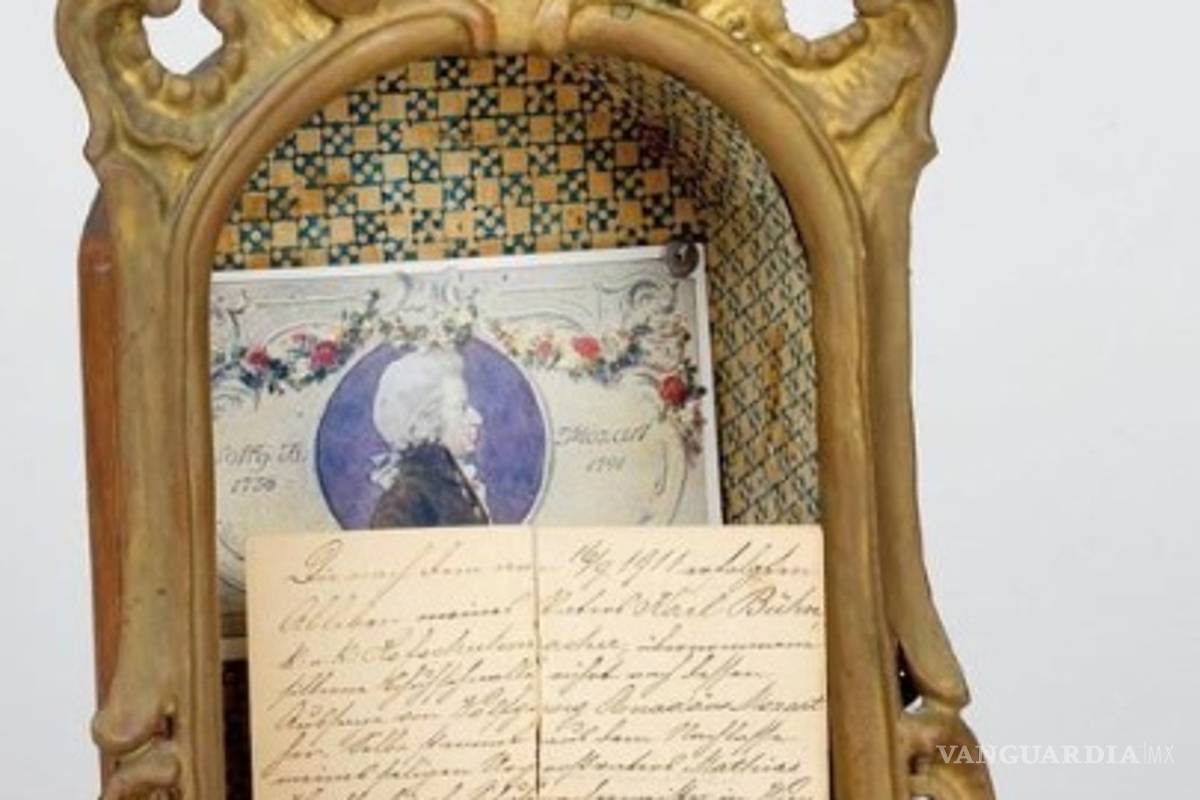 Subastan en Viena una hebilla de un zapato de Mozart por 12,500 euros