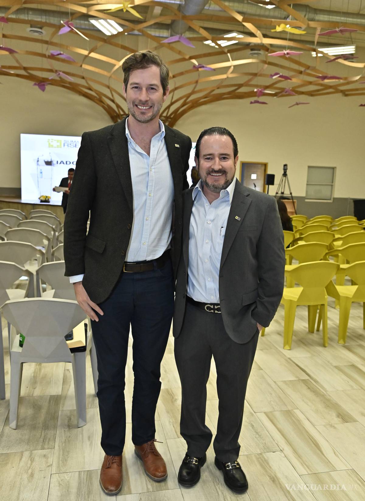 $!Esteban Garza Fishburn, presidente entrante y Alejandro Eichelmann Arizpe, presidente saliente.