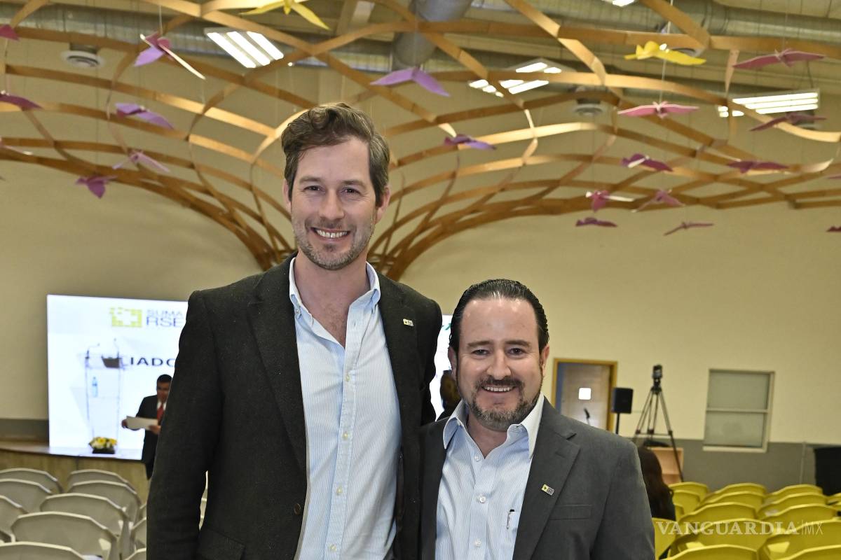 $!Esteban Garza Fishburn, presidente entrante y Alejandro Eichelmann Arizpe, presidente saliente.