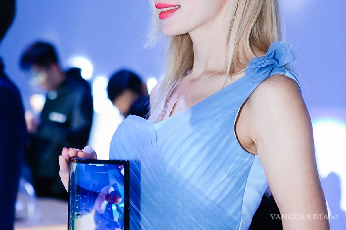 $!FlexPai, Royole lanza el primer smartphone plegable del mundo