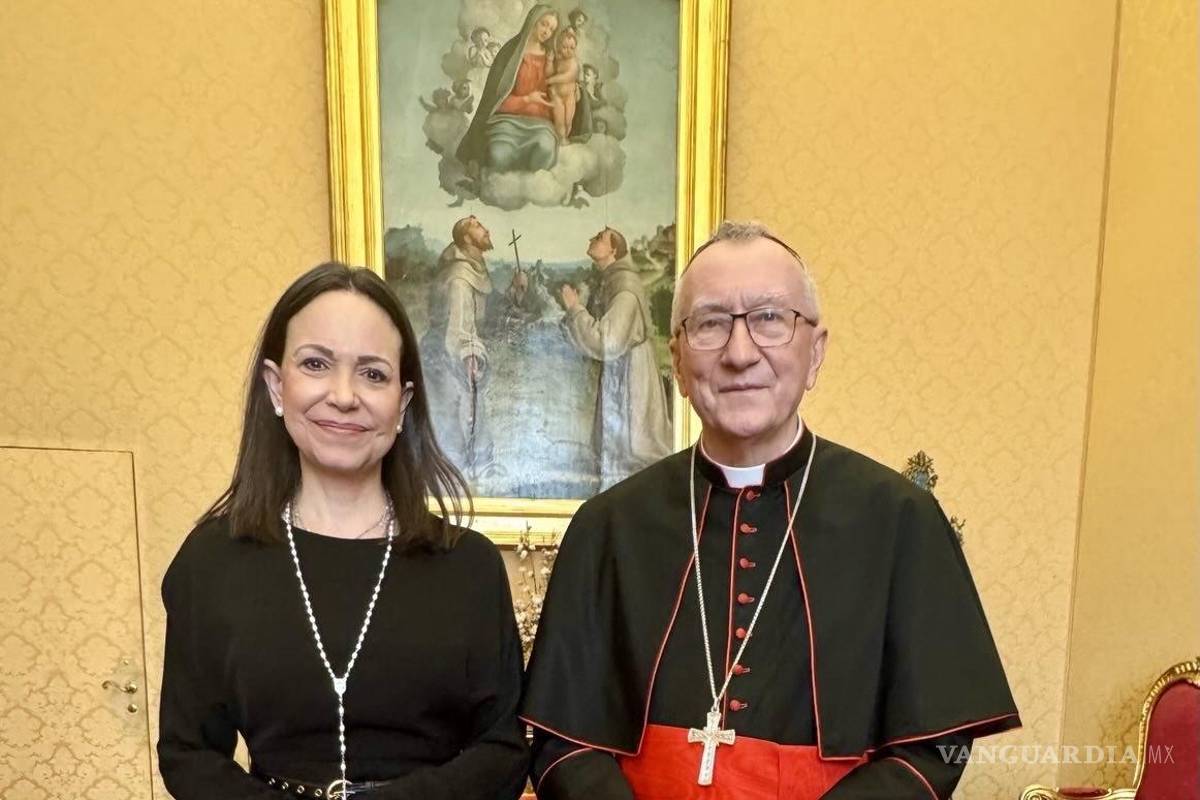 $!La líder opositora venezolana, María Corina Machado, visita este lunes Ciudad del Vaticano. La líder opositora venezolana, María Corina Machado, ha pedido este lunes al papa León XIV en el Vaticano que interceda por los presos políticos y por el avance sin demora de la transición a la democracia en Venezuela.