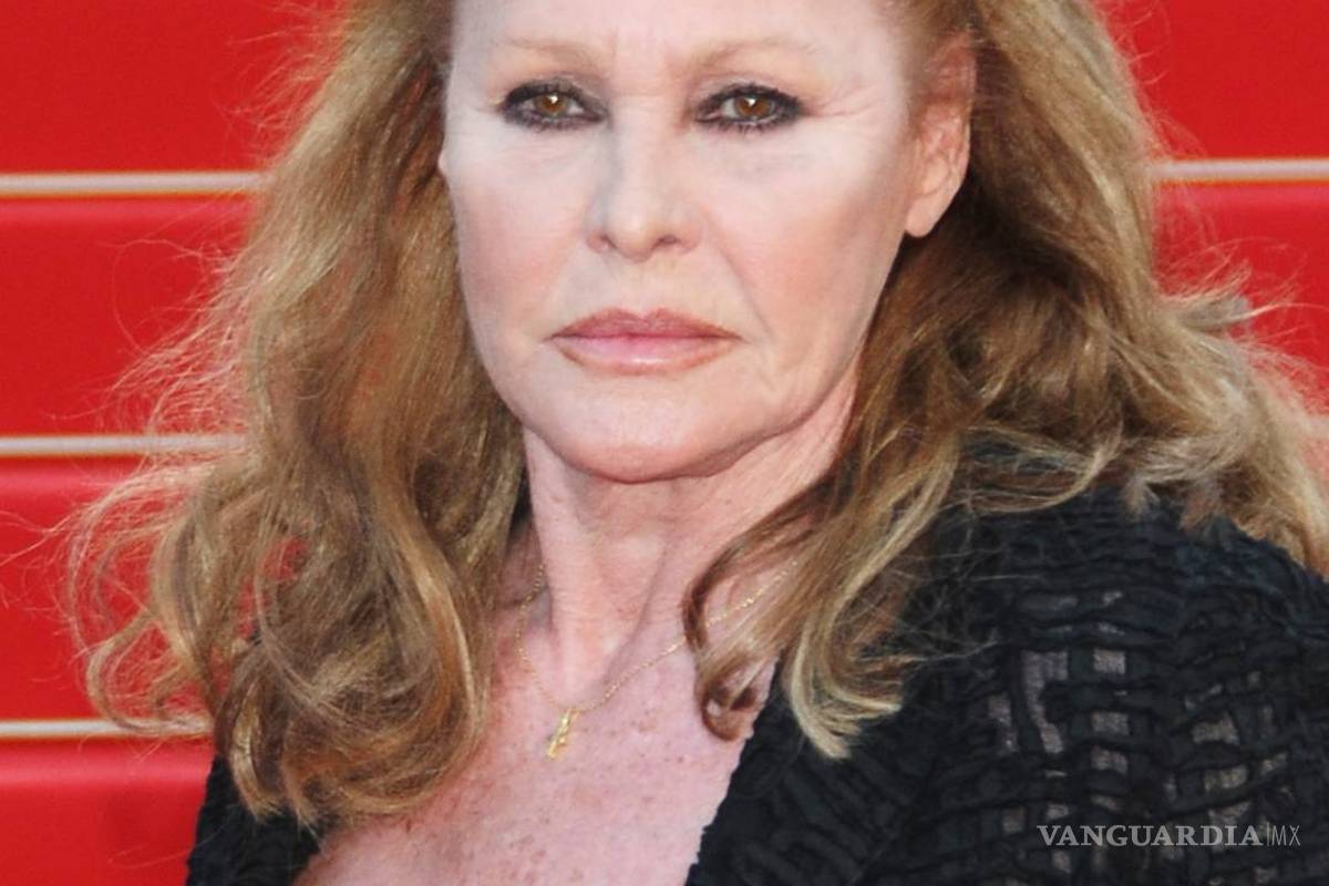 Ursula Andress, la inolvidable chica Bond, cumple 80