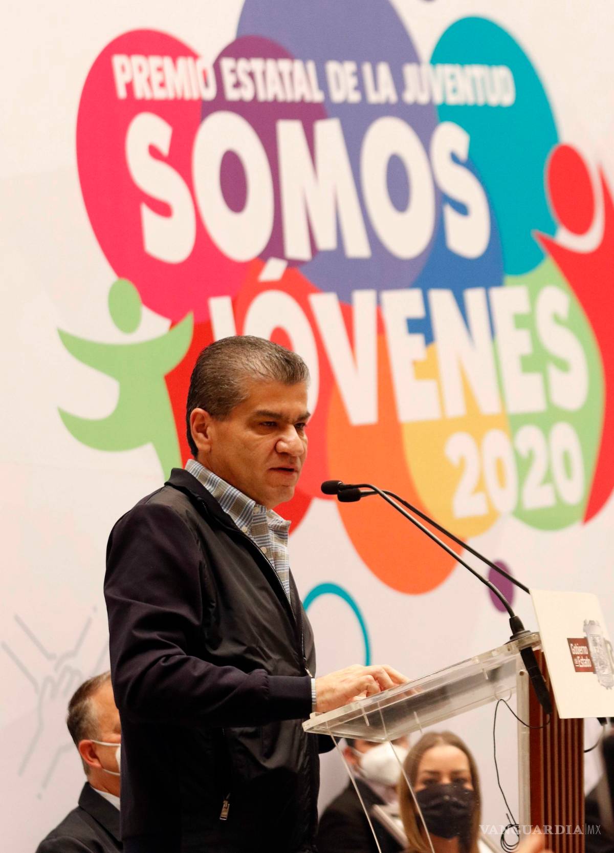 $!Adolescente gana Premio Estatal de la Juventud en Coahuila... él prefiere pavimento para su colonia en Sierra Mojada