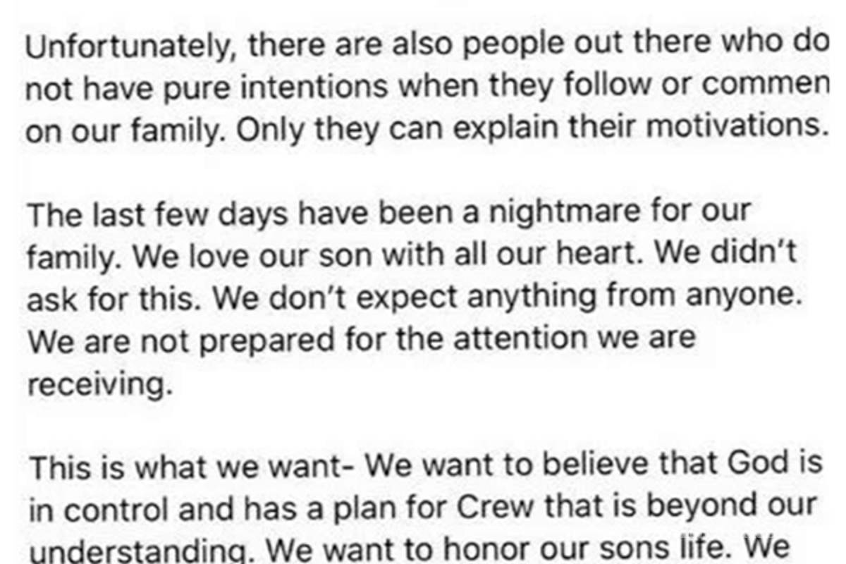 $!Youtuber sube fotos de la muerte de su bebé, la tunden con críticas