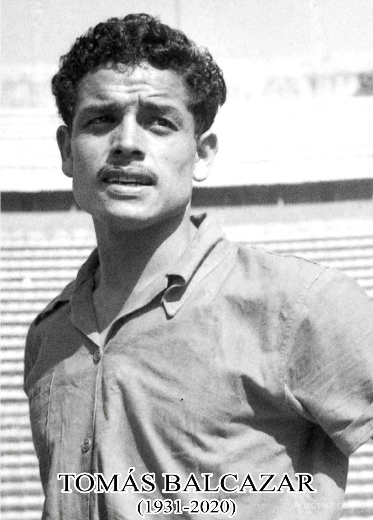 $!Me imagino a mi abuelo diciendo 'órale pen..., a entrenar'; 'Chicharito' no deja de llorar la partida de Don Tomás