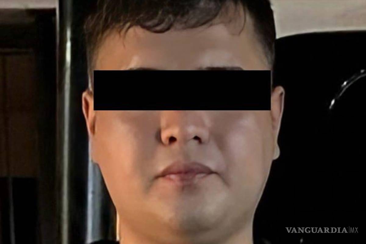 Cae por exhibicionista en Nuevo León; transitaba en vehículo robado