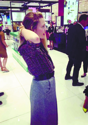 ¡Drew Barrymore se ve fantástica!