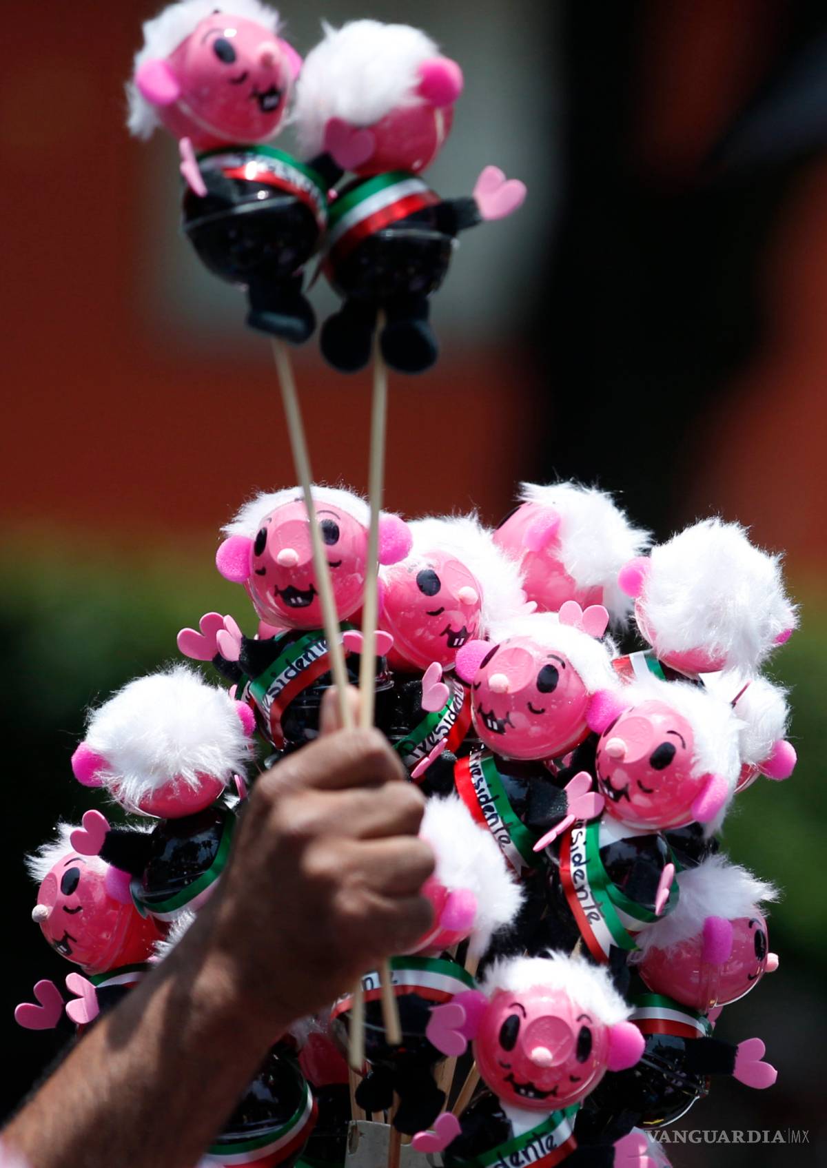 $!Tras 32 años de tecnócratas, México tiene hoy un líder de izquierda como presidente