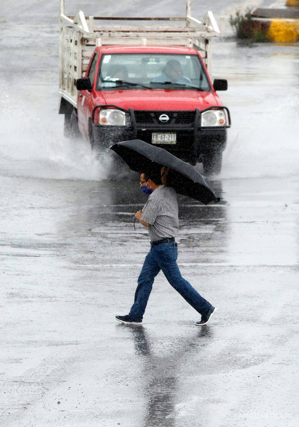 $!Saltillo bajo el agua por paso del huracán 'Hanna'