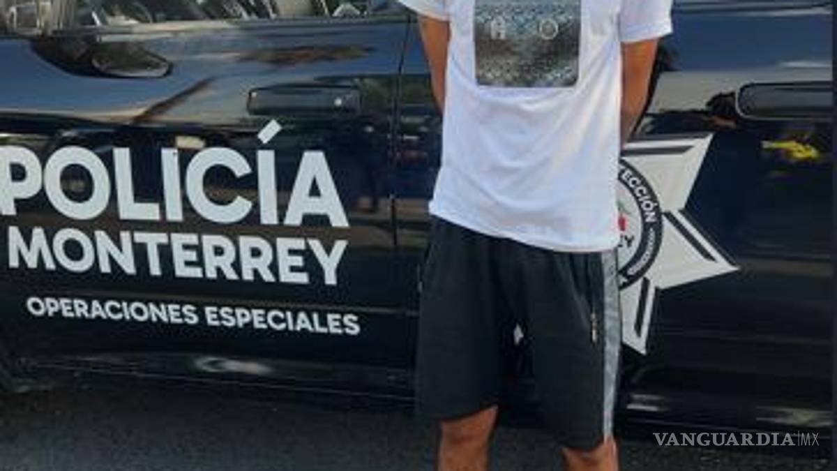 Caen cuatro jóvenes en posesión de drogas en el centro de Monterrey