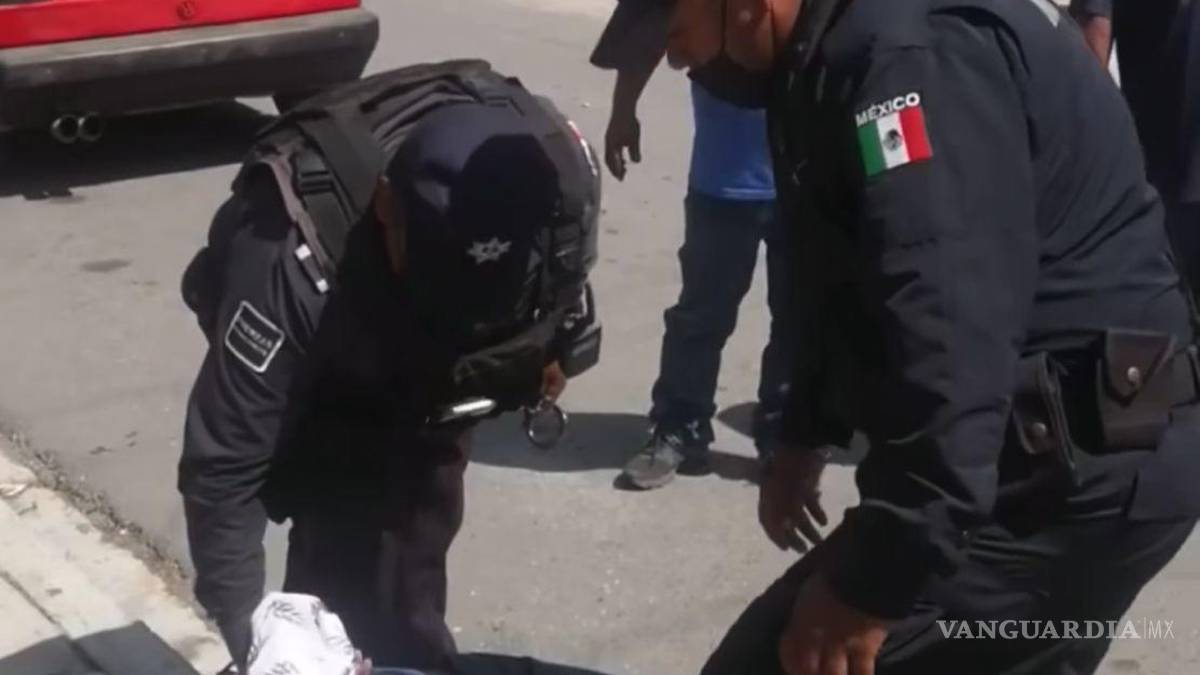 Someten vecinos a presunto asaltante en colonia de Saltillo