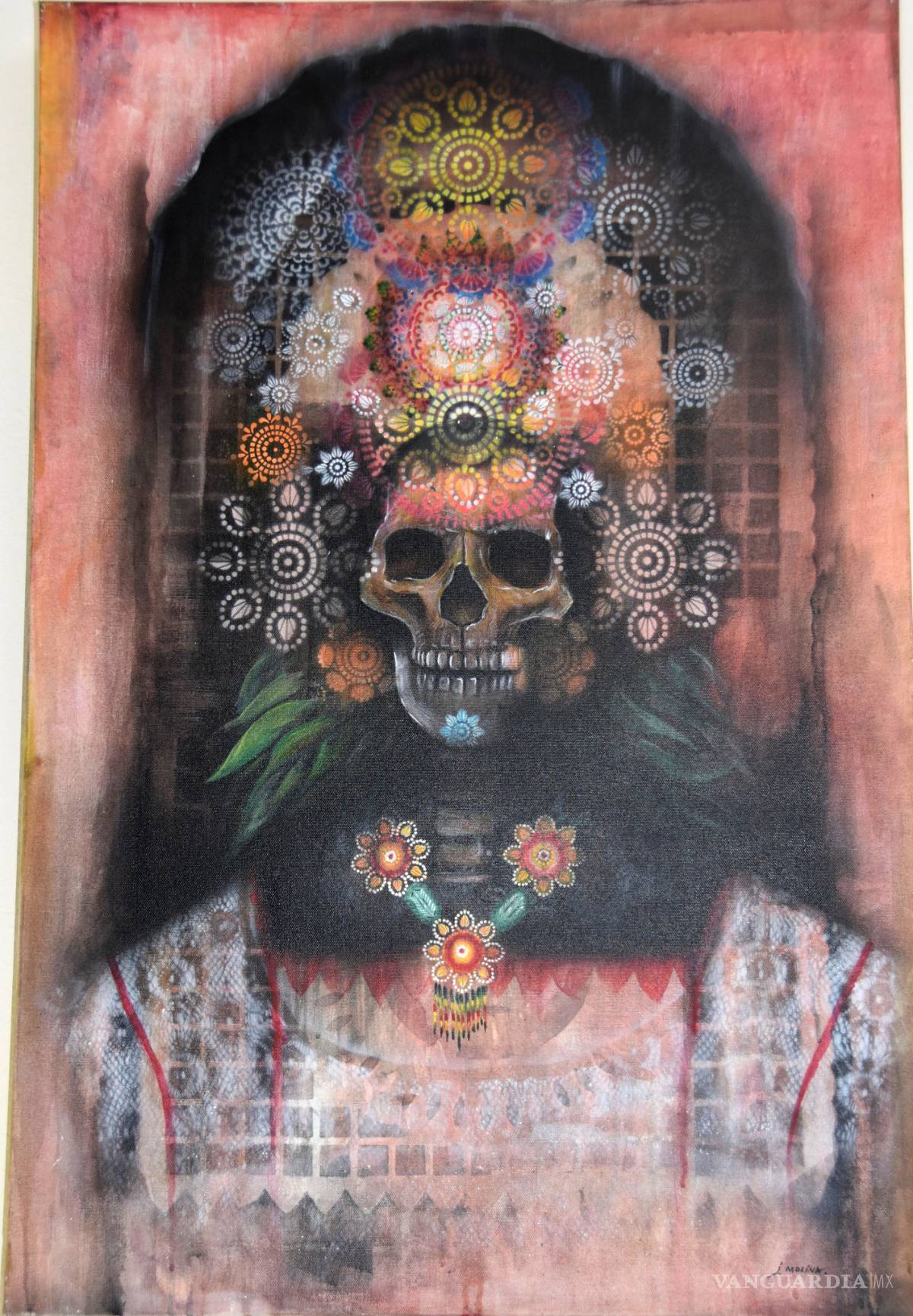 $!Jesús Molina, un pintor mexicano que “resucita” a los difuntos en su taller automotriz