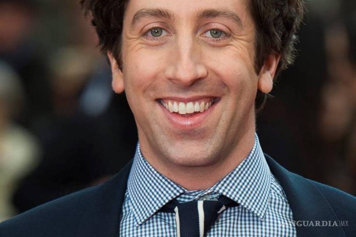 Simon Helberg da vida a un pianista en "Florence Foster Jenkins"