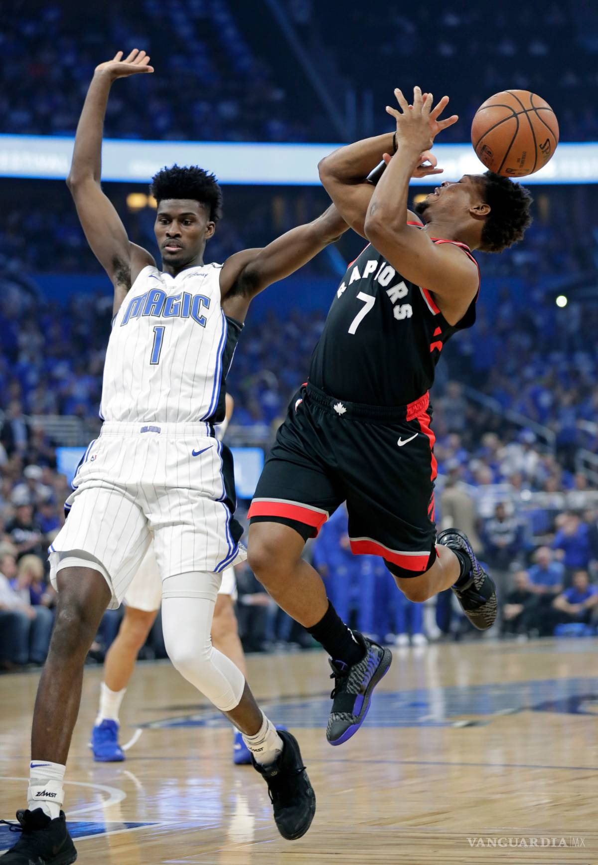 $!Estos Raptors no se dejan 'extinguir' y están a un juego de avanzar en los Playoffs de la NBA