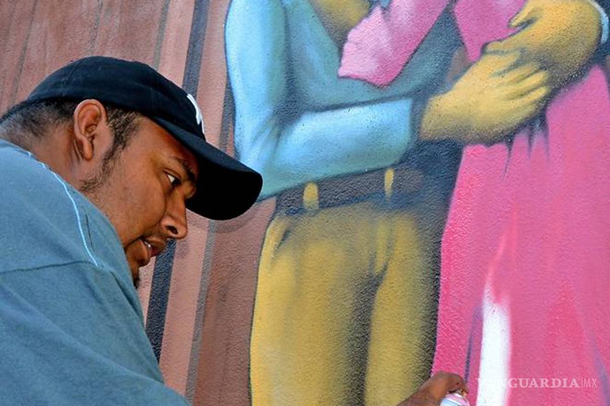 $!Artistas urbanos de Monclova embellecen la Plaza Zapopan