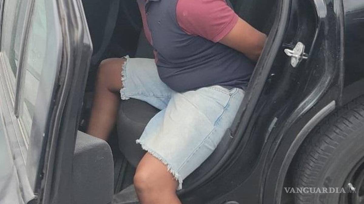 Policía de Monterrey detiene a hombre por abuso a una mujer a bordo de autobús