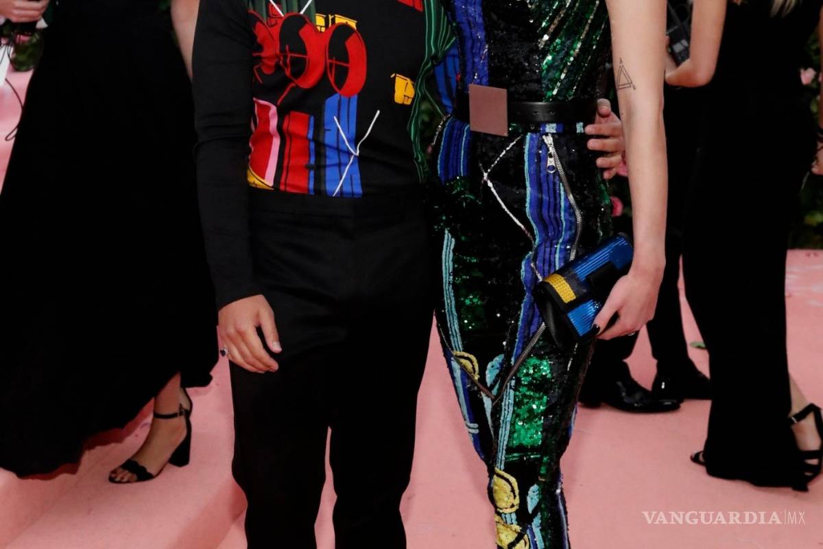 $!Sophie Turner revela quién dejó el vaso de Starbucks en episodio de GOT