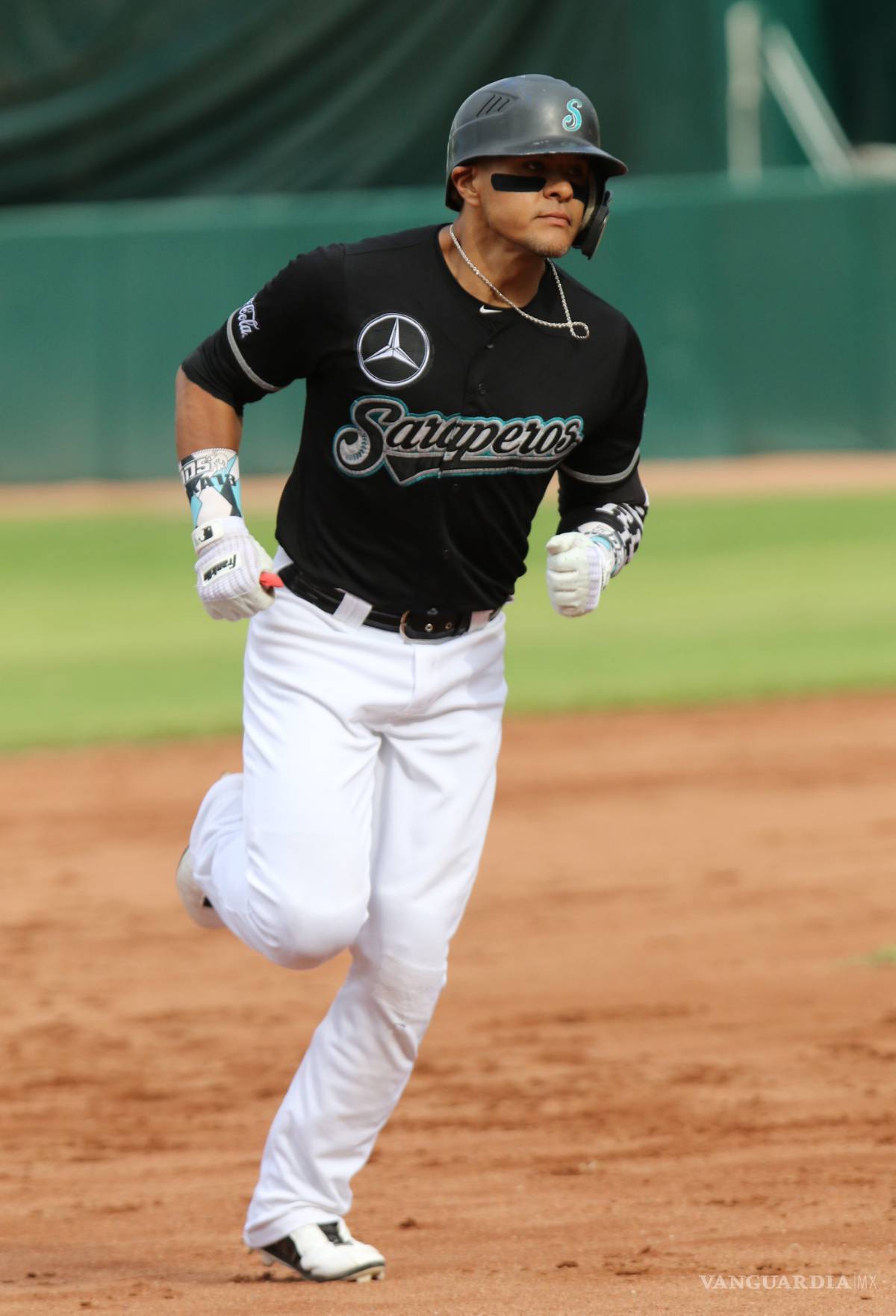$!Saraperos completa la barrida ante los Piratas