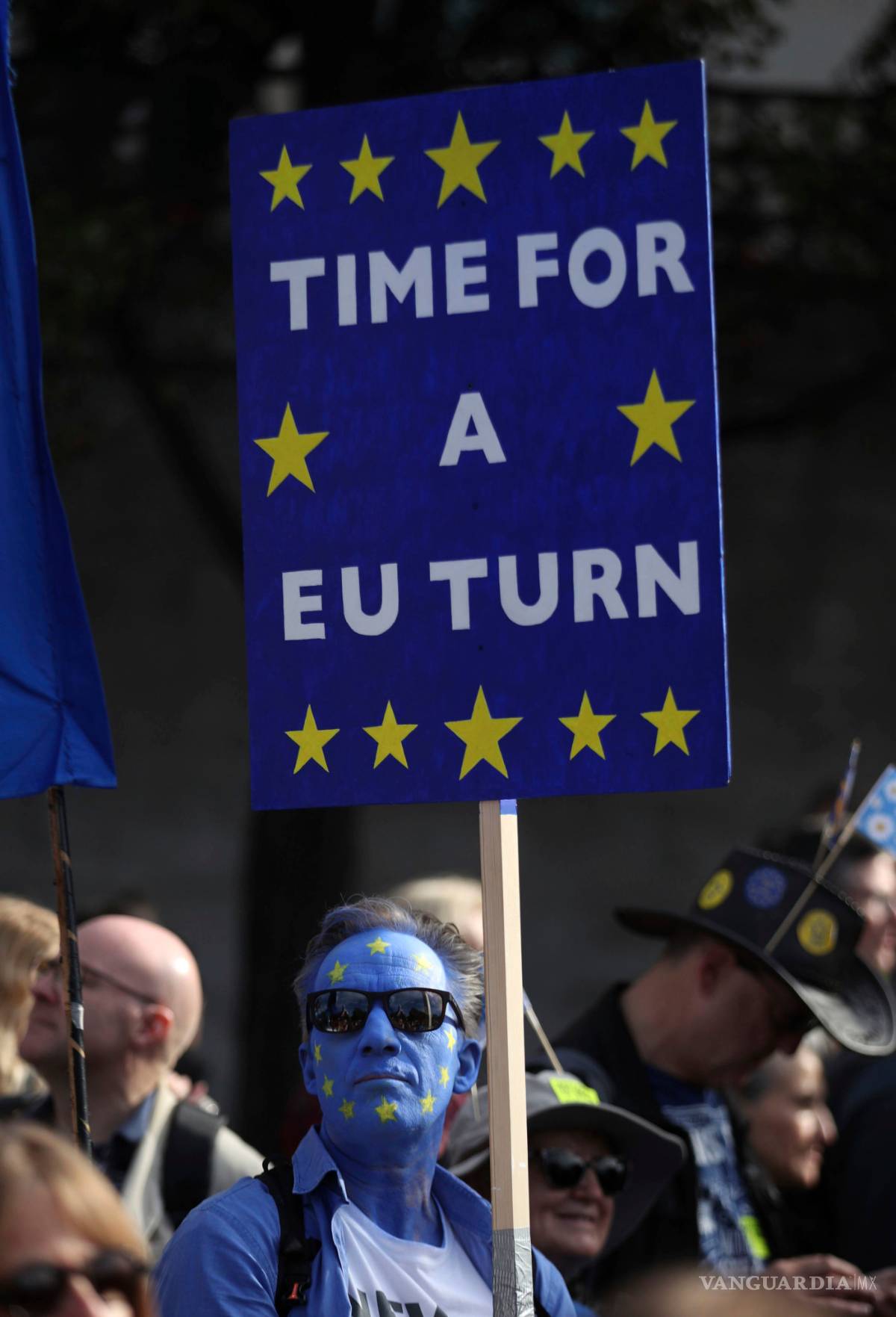 $!Más de medio millón de personas protestan por el Brexit