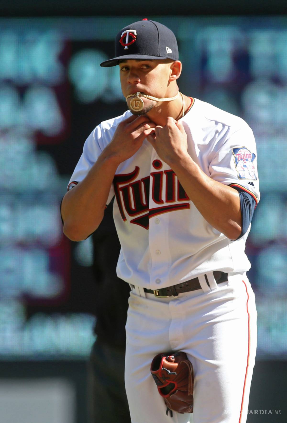 $!200 ponches para Berríos e impulsa la victoria de los Mellizos ante los Medias Blancas