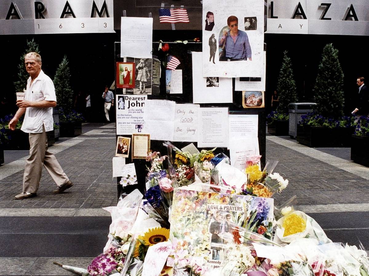 $!John-John Kennedy, hace 20 años fallecía en un terrible accidente de aviación