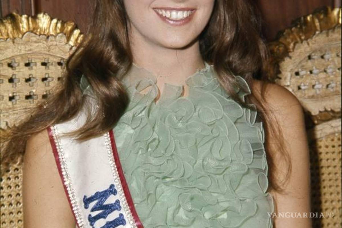 $!La española Amparo Muñoz fue nombrada Miss Universo 1974