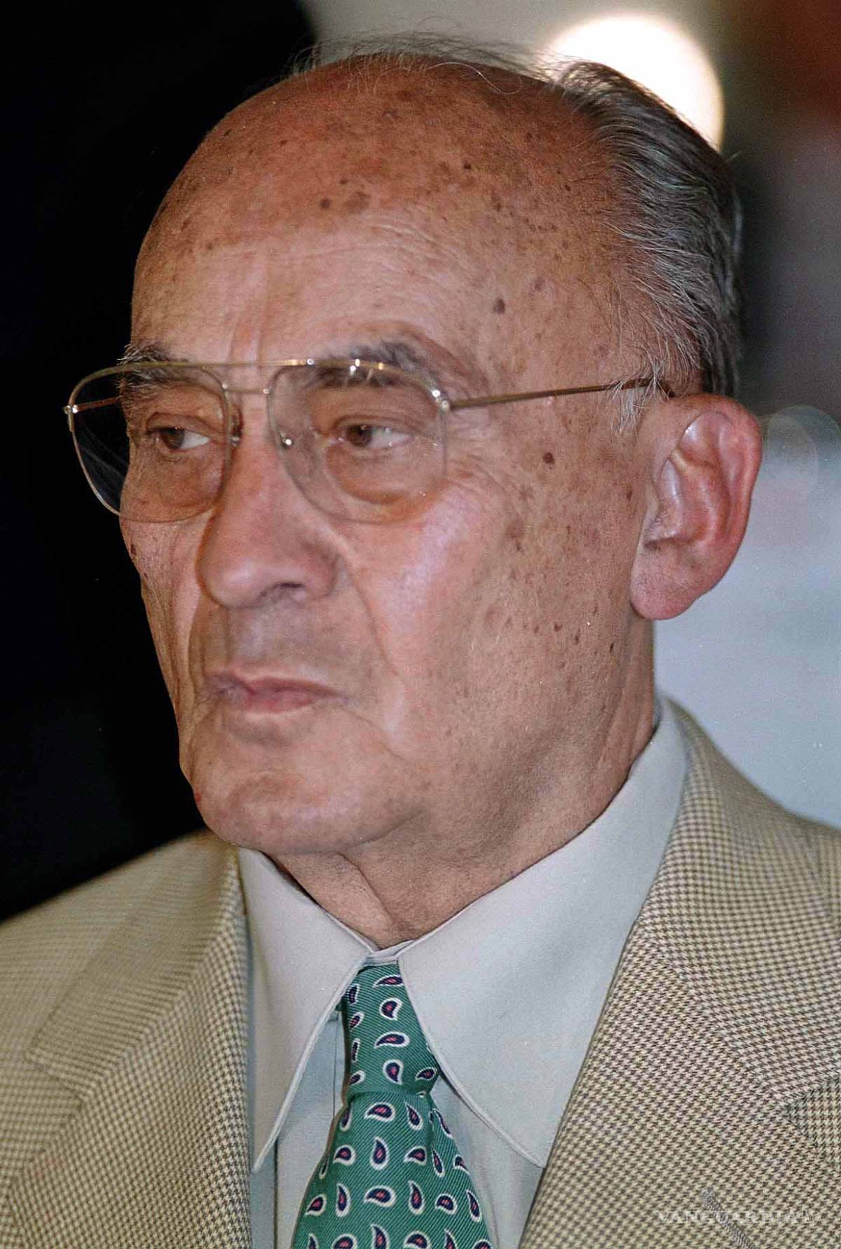 $!Hospitalizan al ex presidente Luis Echeverría por una neumonía