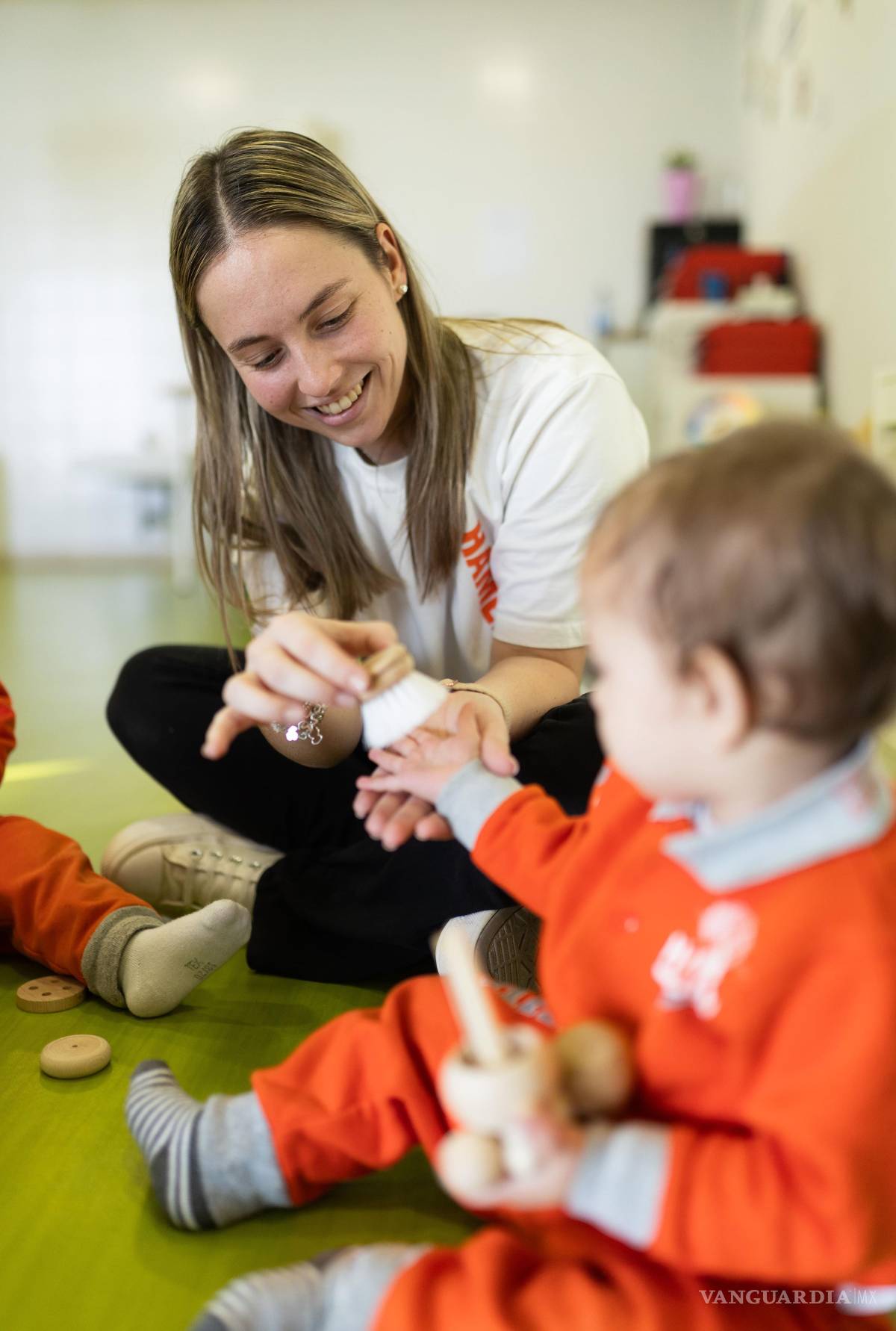 $!Ver, escuchar, tocar y experimentar en un entorno lúdico y divertido favorece el desarrollo cognitivo de los niños, que así pueden equivocarse, colaborar y perseverar sin miedo al error, según los especialistas.