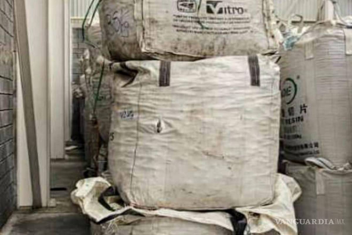 Robo de carga a trailero en la carretera Mty-Saltillo lleva a cateo de bodega, en NL