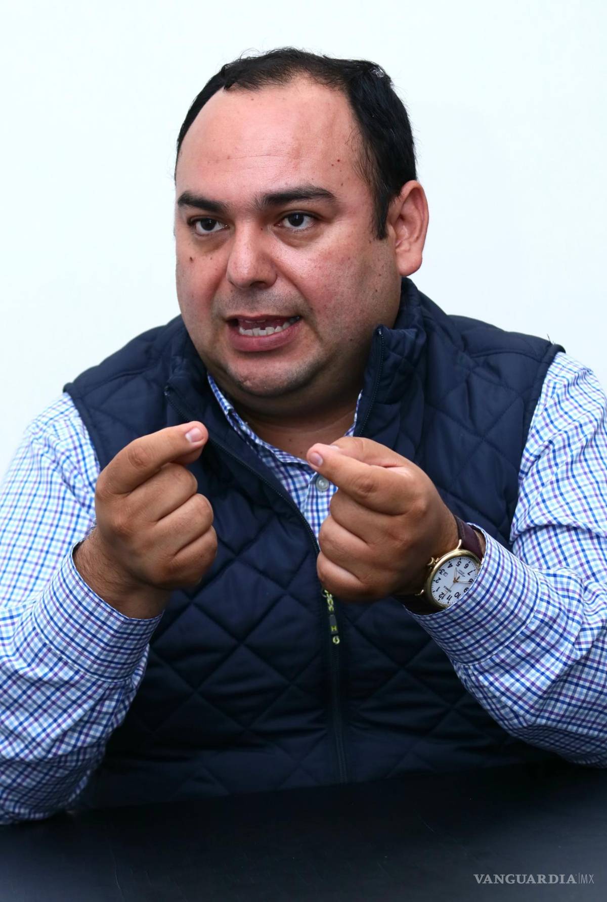 $!Giovanni de la Peña aclaró la importancia del curso de inteligencia artificial en la UANE, que incluye premios y oportunidades internacionales.