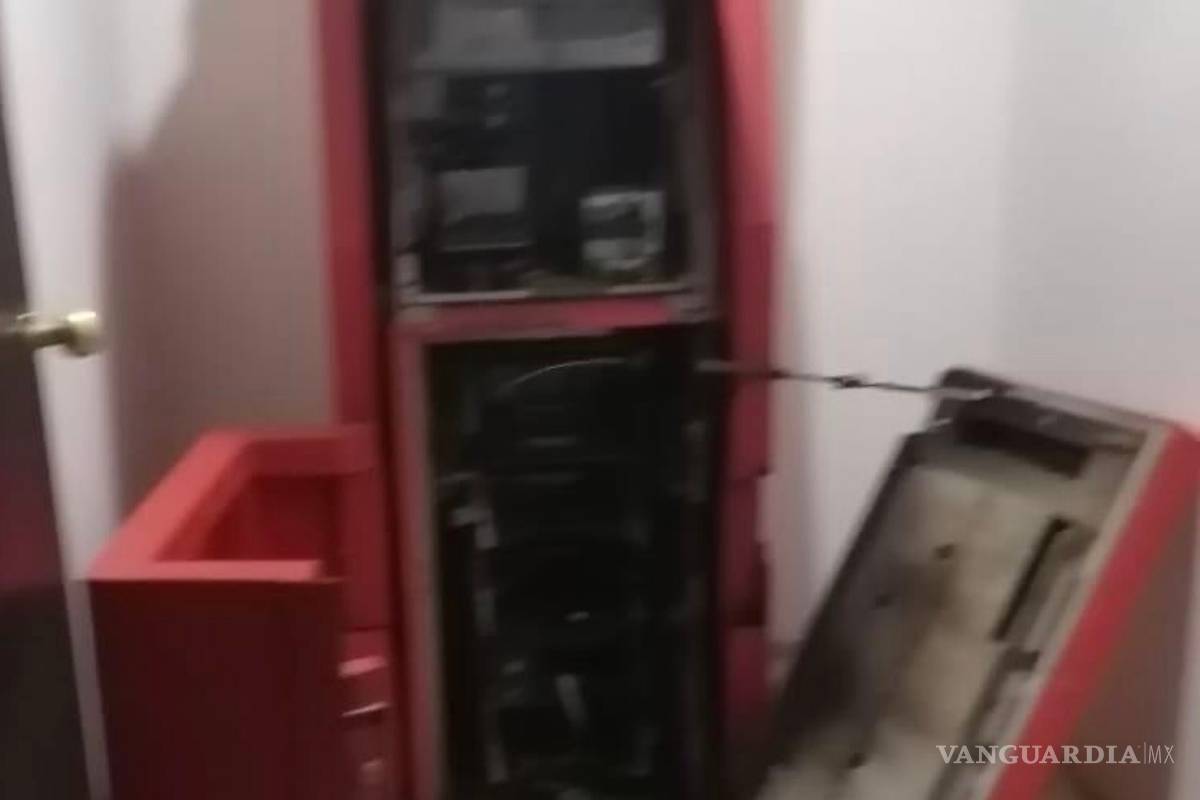 Se llevan un millón de pesos al robar cajero en Ramos Arizpe