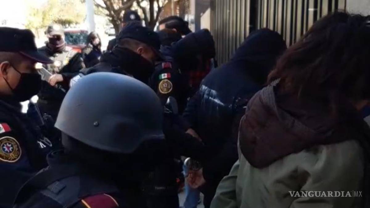 Clausuran clínica en Nuevo León; supuestamente aplicaban vacunas anti COVID