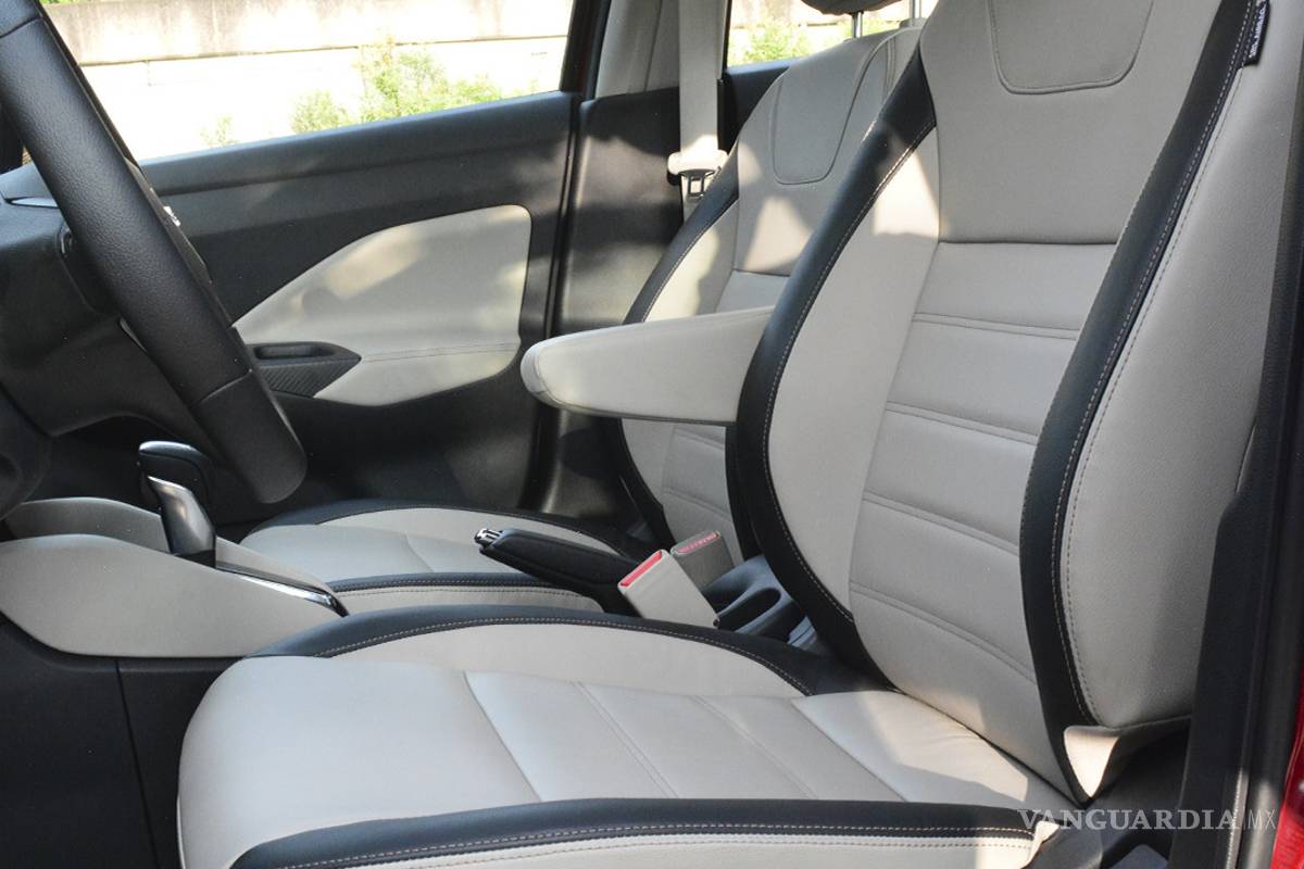 $!Nuevo Nissan Versa 2020 ya no es un sedán austero y de bajo costo, pero vale lo que cuesta