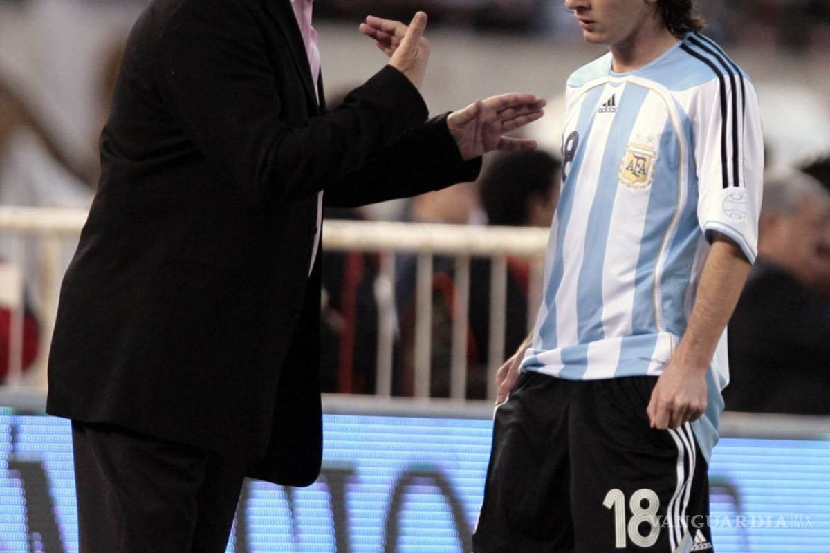 $!Estos son los 8 entrenadores de Lionel Messi en la albiceleste