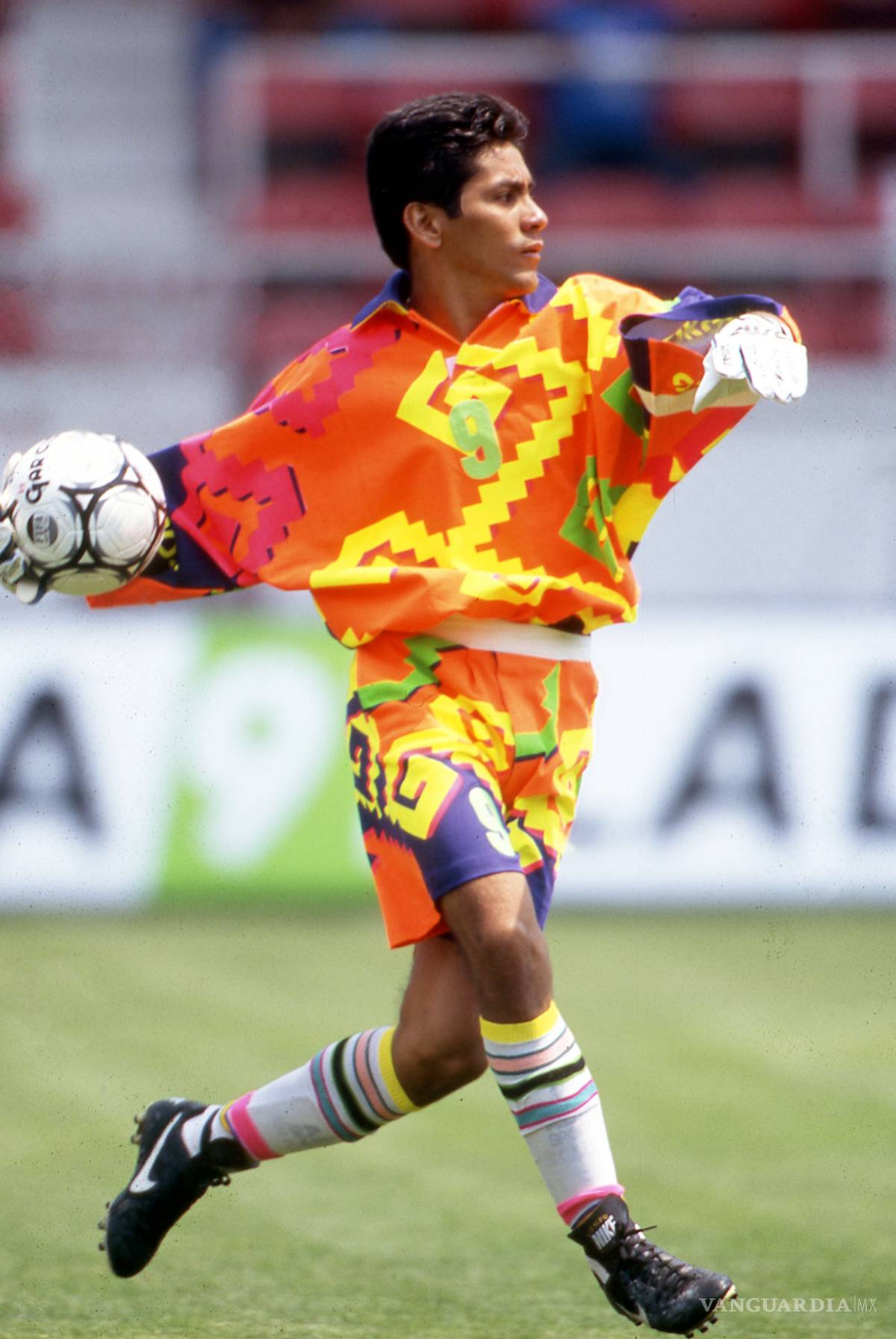 $!Los 14 mejores uniformes de Jorge Campos (fotos)