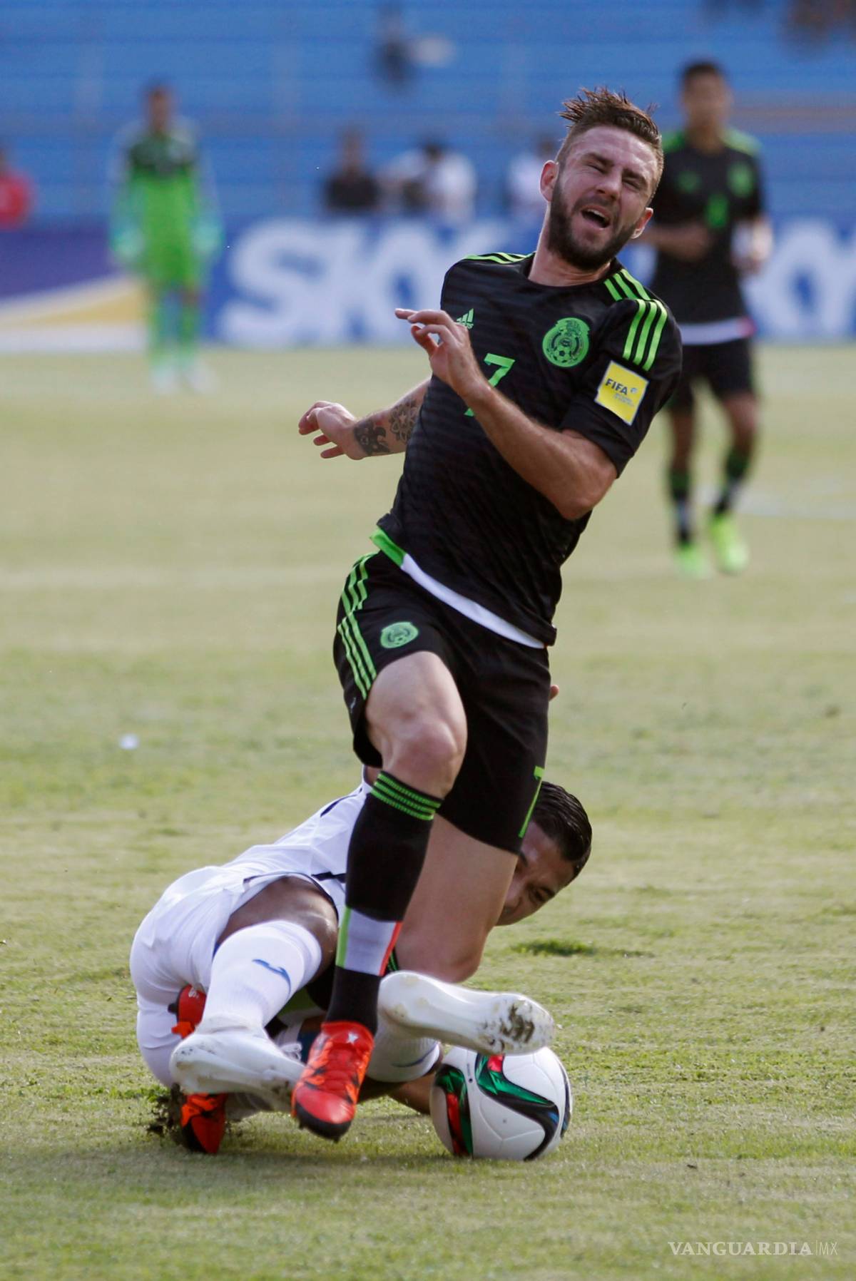 $!México vence 2-0 a Honduras