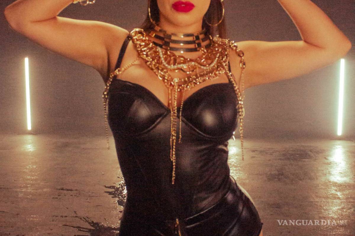 $!Lizbeth Rodríguez incendia el internet con 'MALA' su nuevo roast yourself.