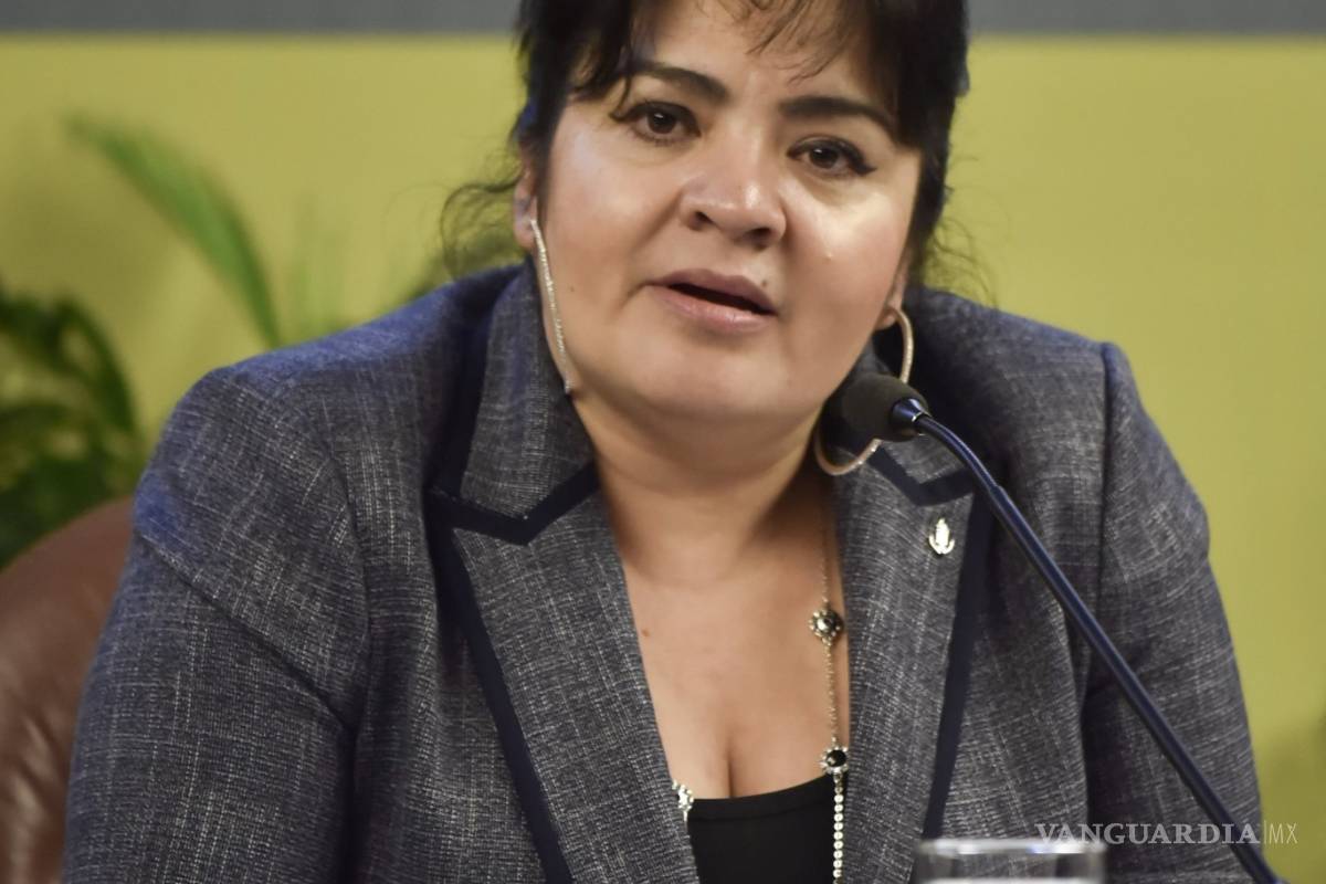 Pide senadora protección a aspirantes