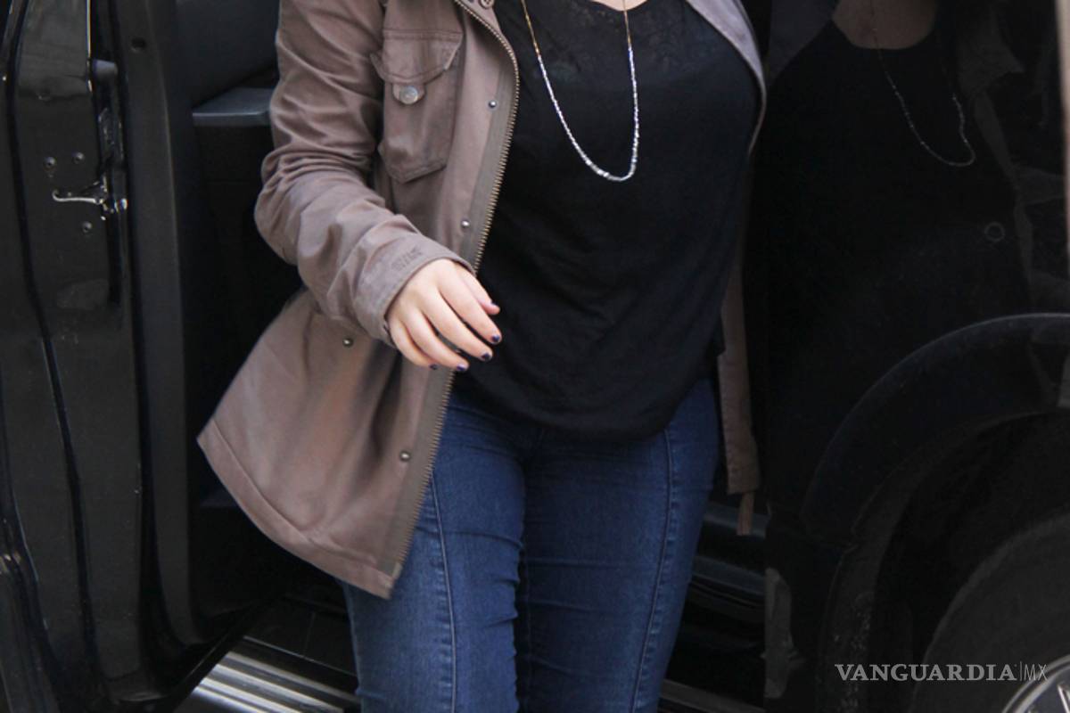 Se casa hija de Tom Cruise y no lo invita a la boda