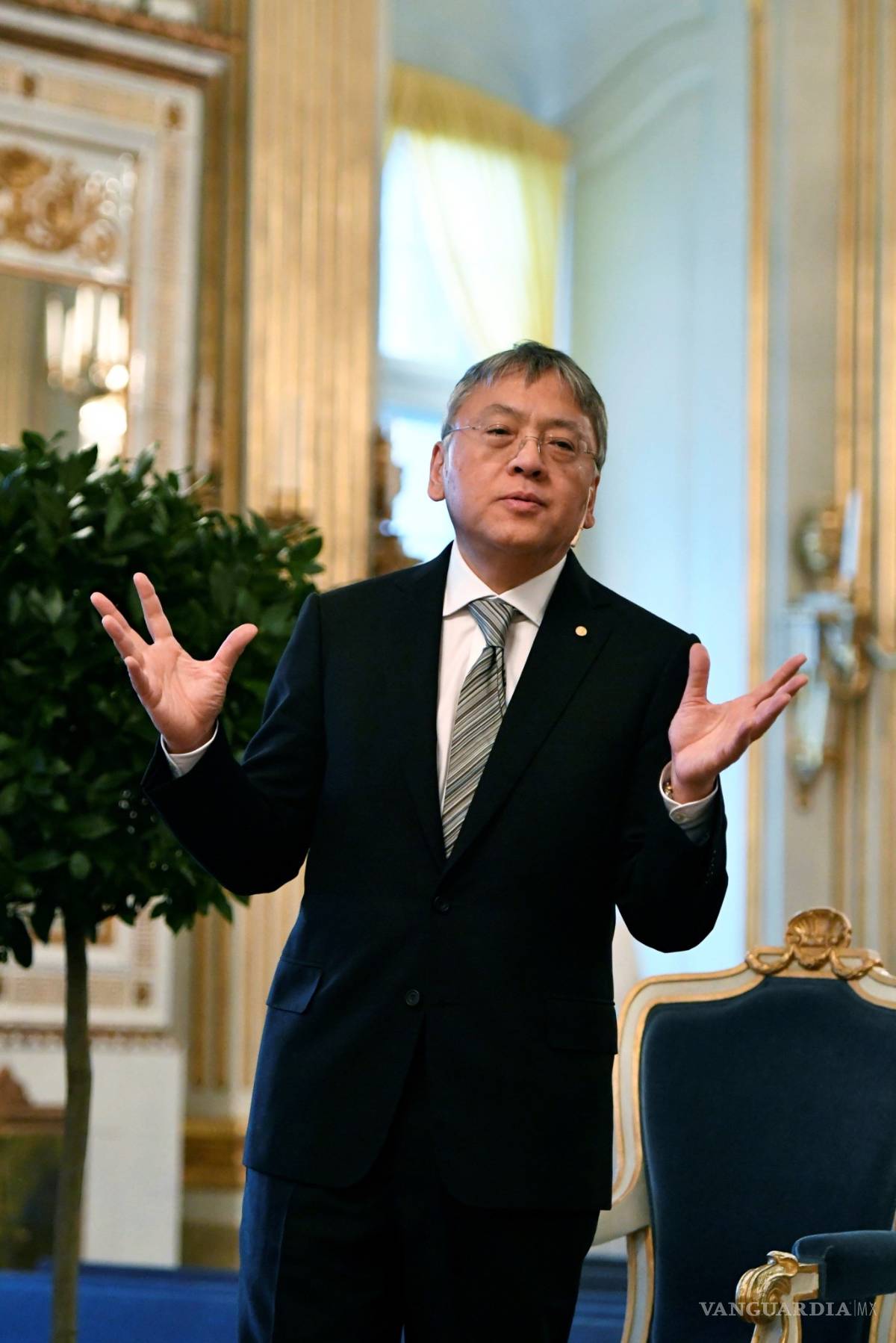 $!Afirma Kazuo Ishiguro que la literatura puede "romper barreras”
